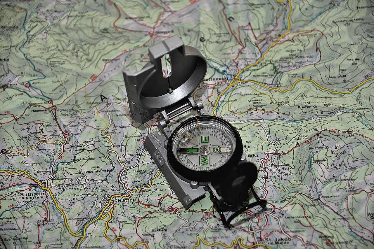 compass, lens for the programmatic compass, orientation-3072065.jpg